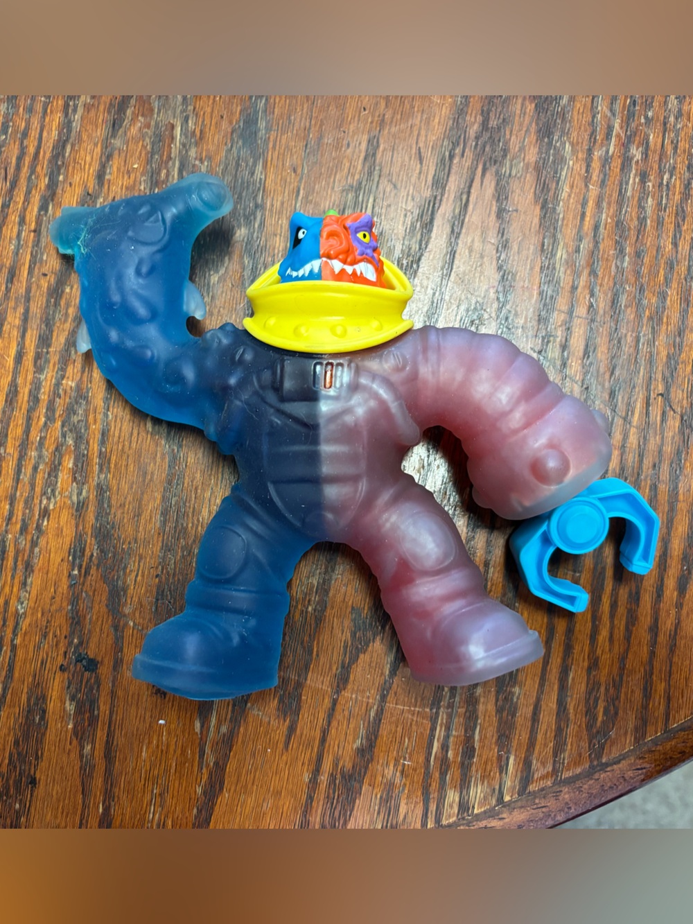 Heroes of Goo Jit Zu. Double Goo Power Claw. Deep Sea Tyro Action Figure. Loose